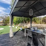 Yourhouse Can Gancho Villa